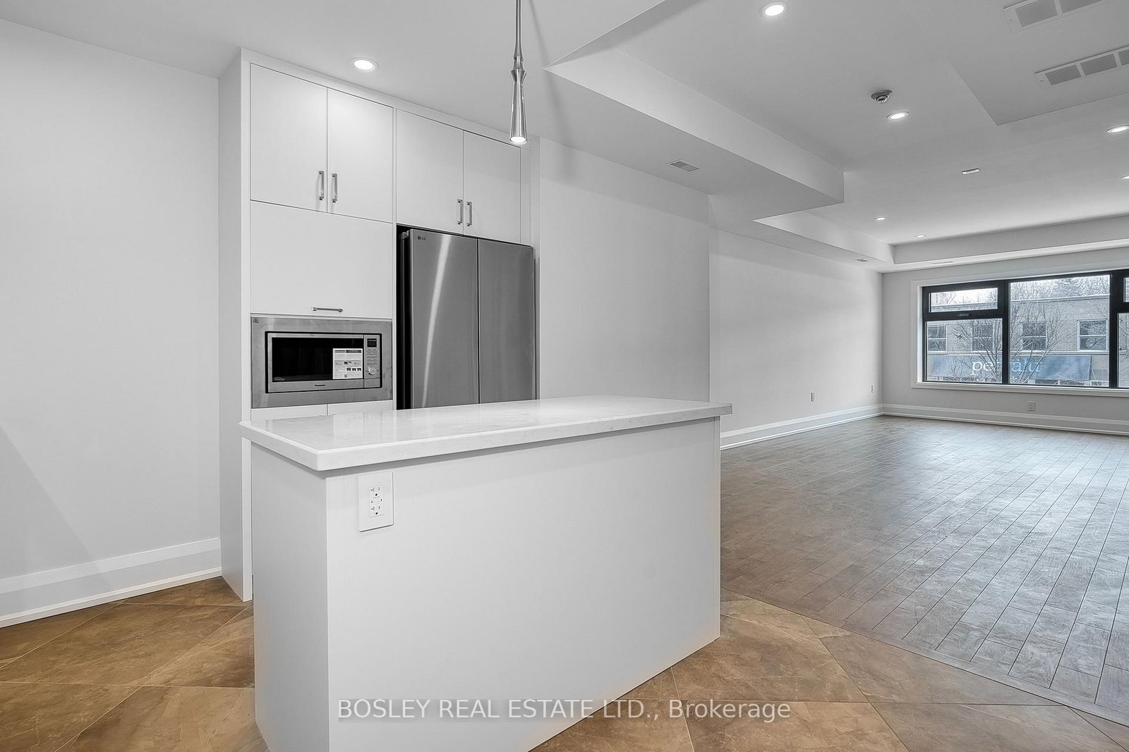 2579 Yonge Street, Unit 201 - Photo 6