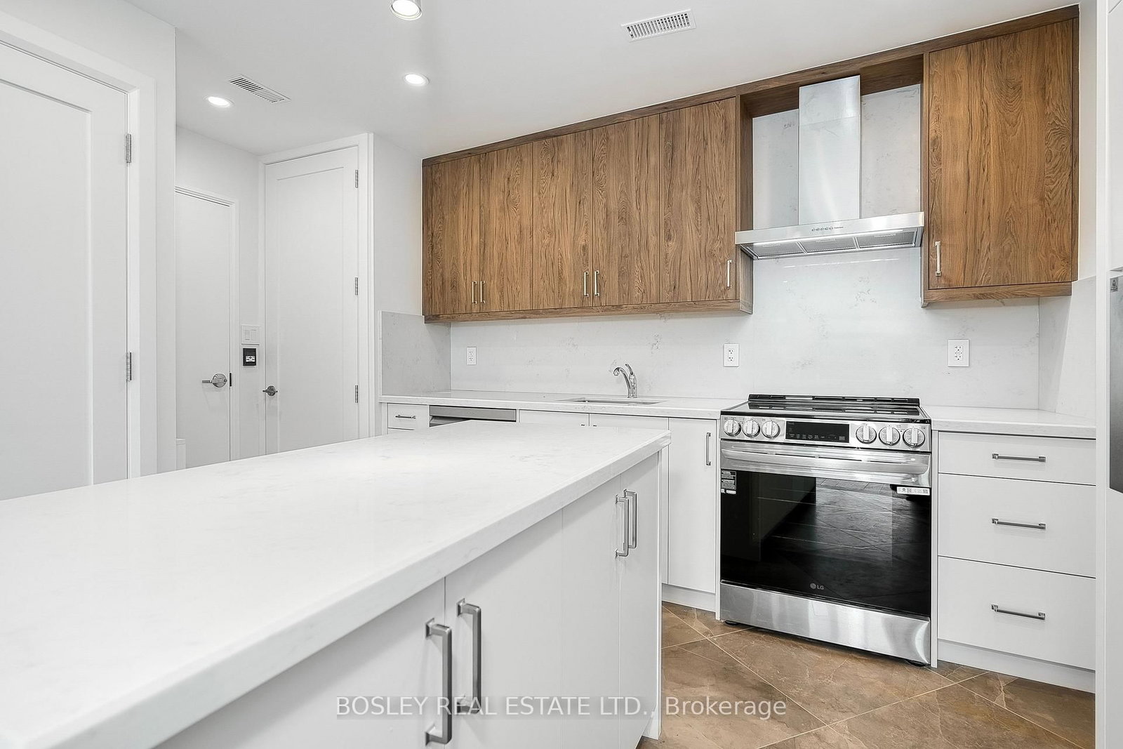 2579 Yonge Street, Unit 201 - Photo 7