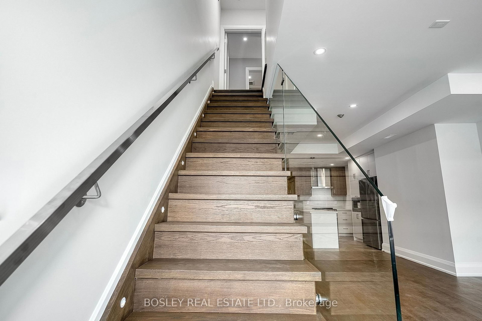 2579 Yonge Street, Unit 201 - Photo 8