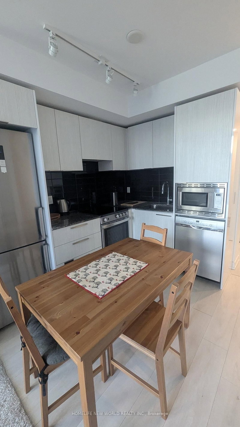 813 - 501 Yonge St, Toronto, M4Y 0G8 | Image 3