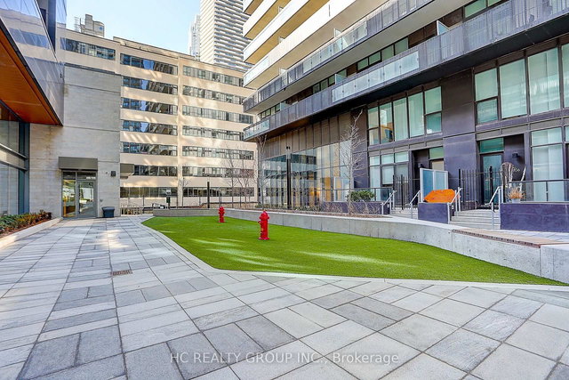 3007 - 39 Roehampton Avenue