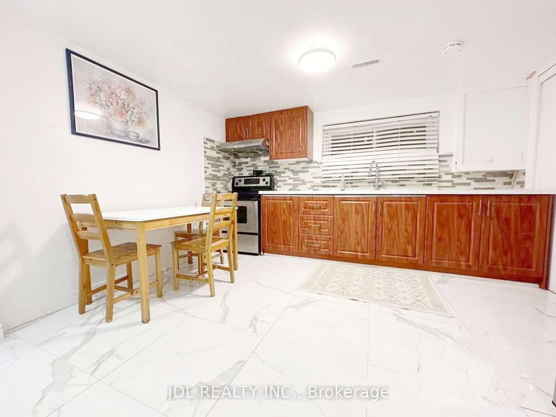 115 Mintwood Dr W, Toronto, M2M 3A6 | Image 2