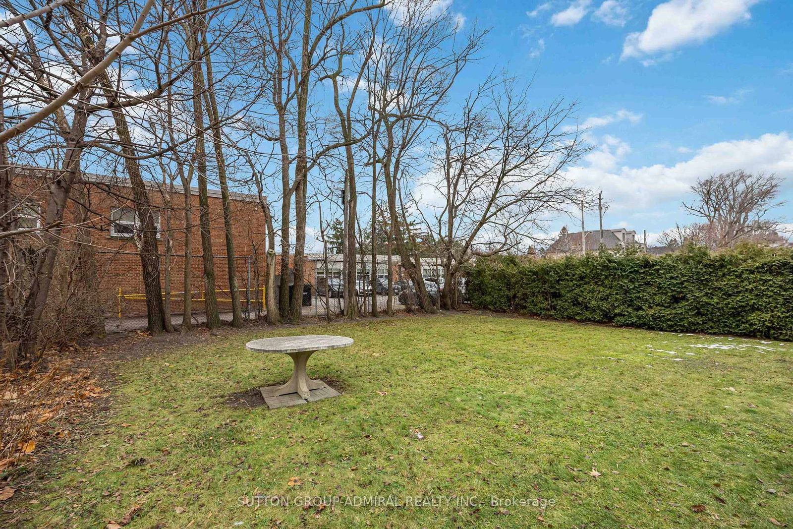 Listing Image 9