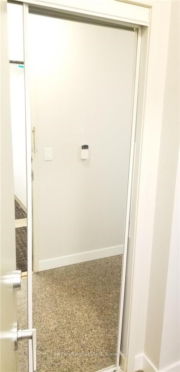 202 - 3 Navy Wharf Court