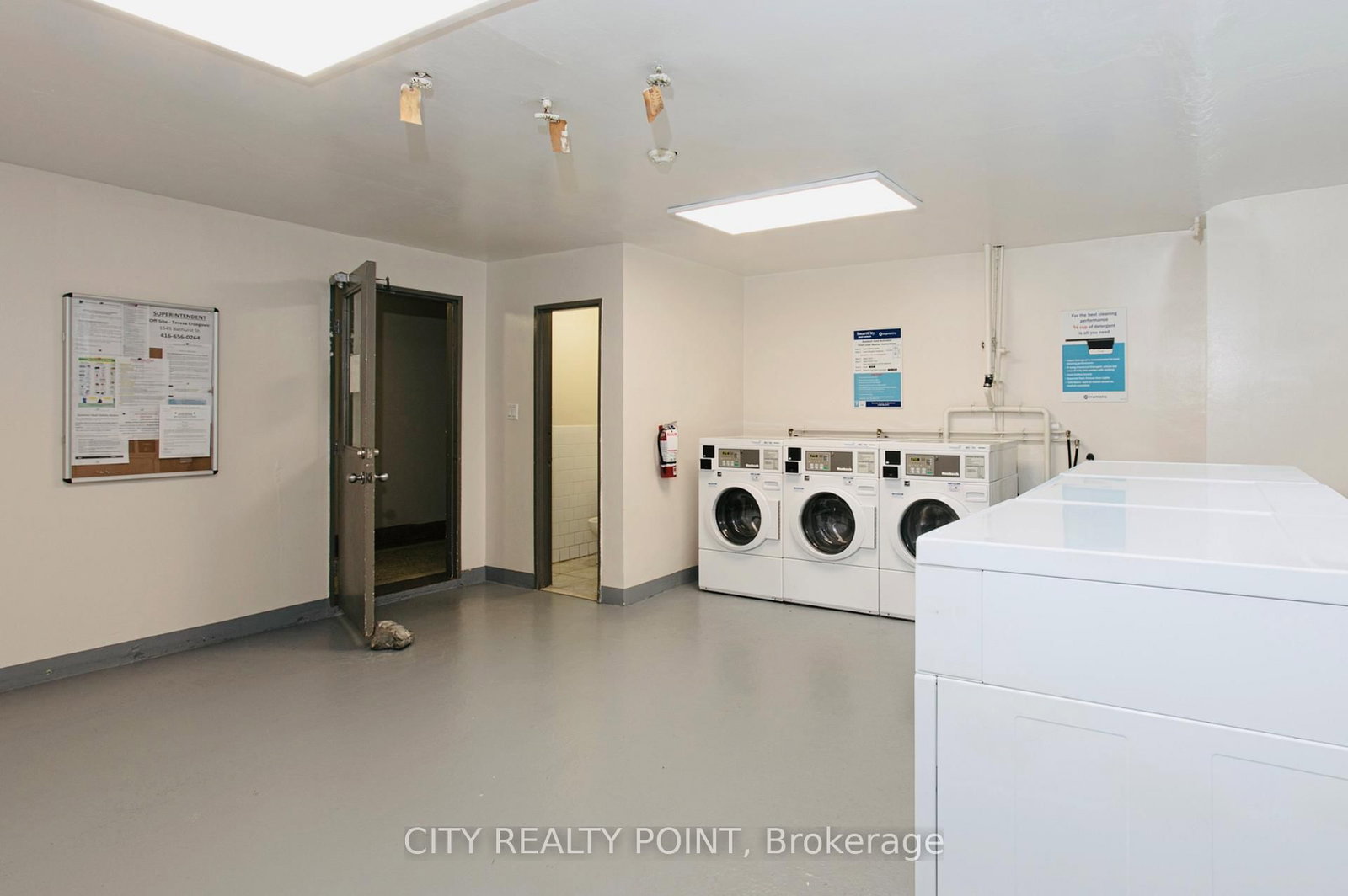 1545 Bathurst Street, Unit 402 - Photo 10