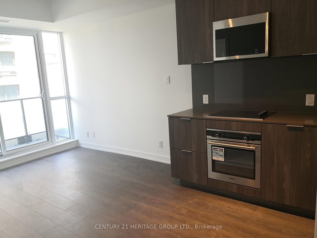 1110 - 609 Avenue Road