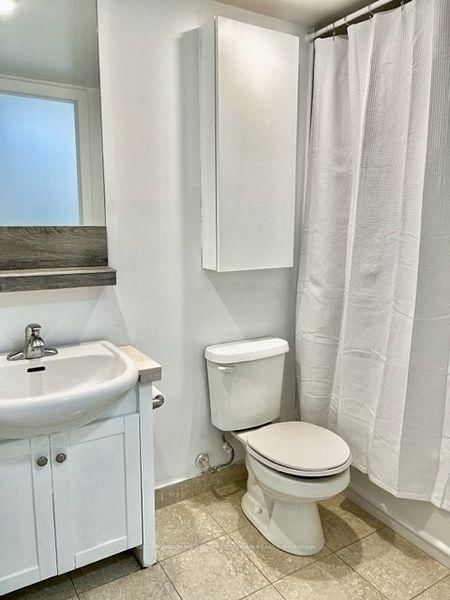 208 Queens Quay W, Unit 1401 - Photo 13