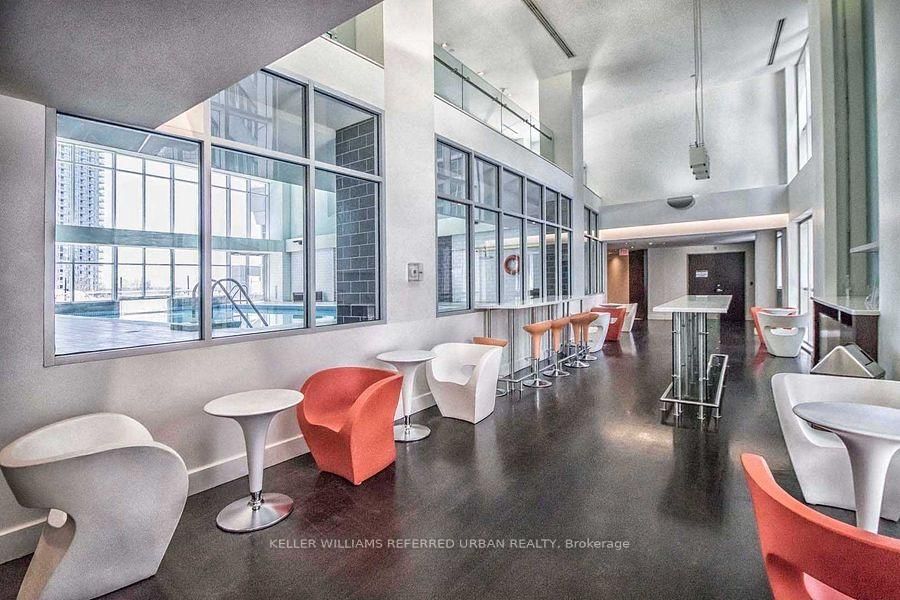 208 Queens Quay W, Unit 1401 - Photo 23