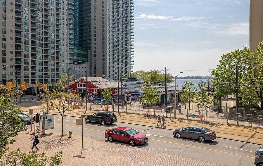 208 Queens Quay W, Unit 1401 - Photo 30