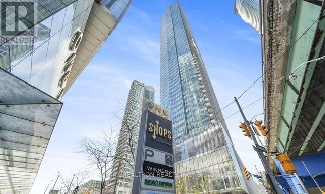 4107 - 10 YORK Street