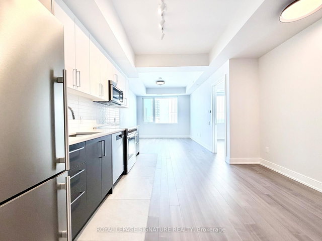 703 - 664 Spadina Avenue