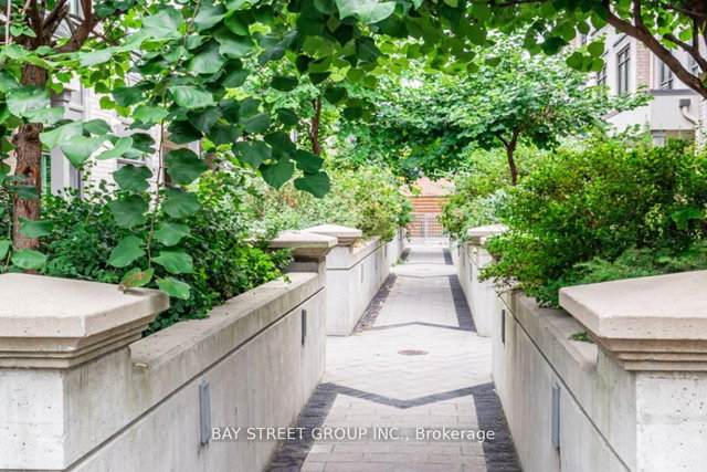 7 - 50 Holmes Avenue