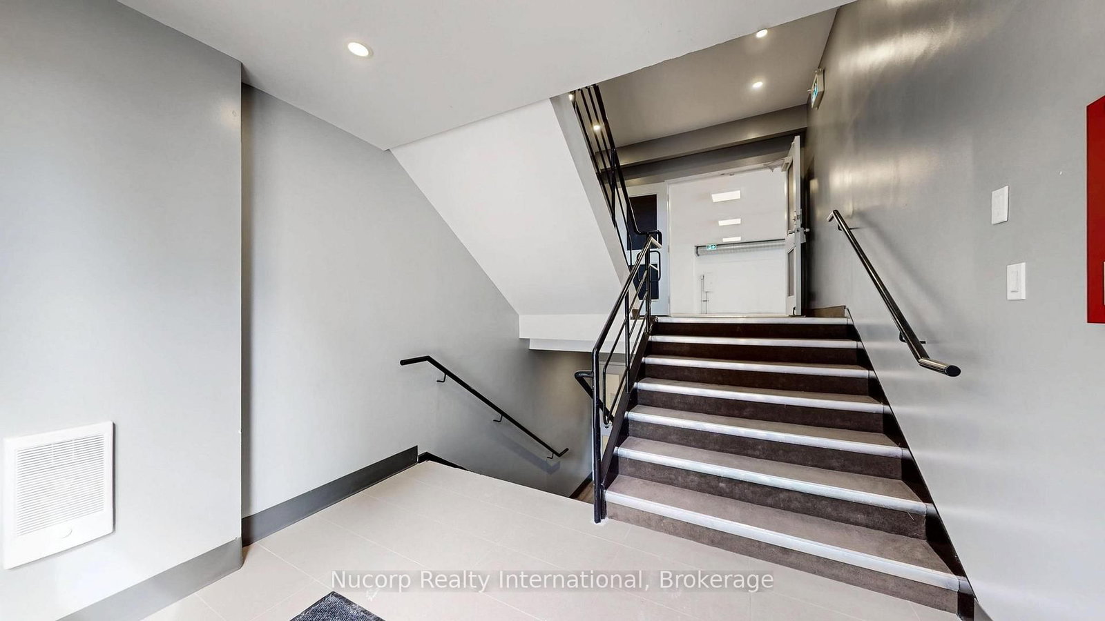 8 Eastern Avenue, Unit #Ground, Second, Basement - Photo 9