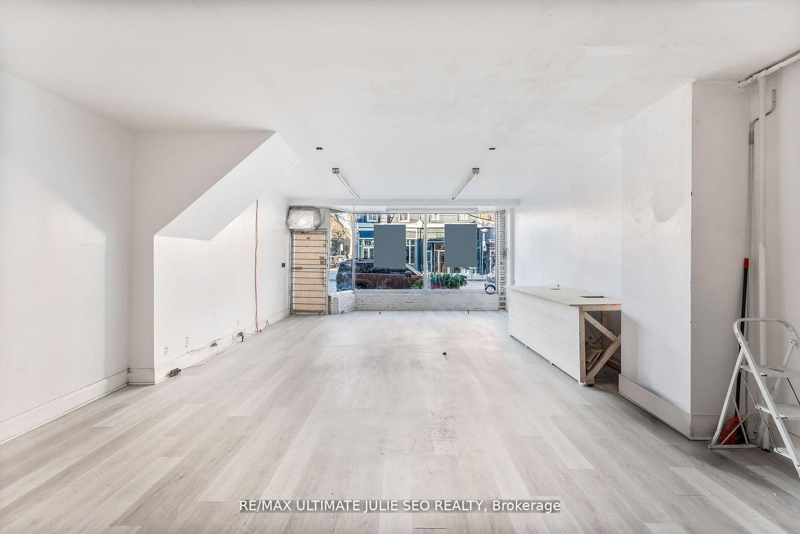 757 Queen Street W - Photo 9