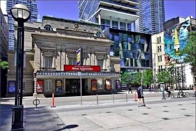 1405 - 224 King Street