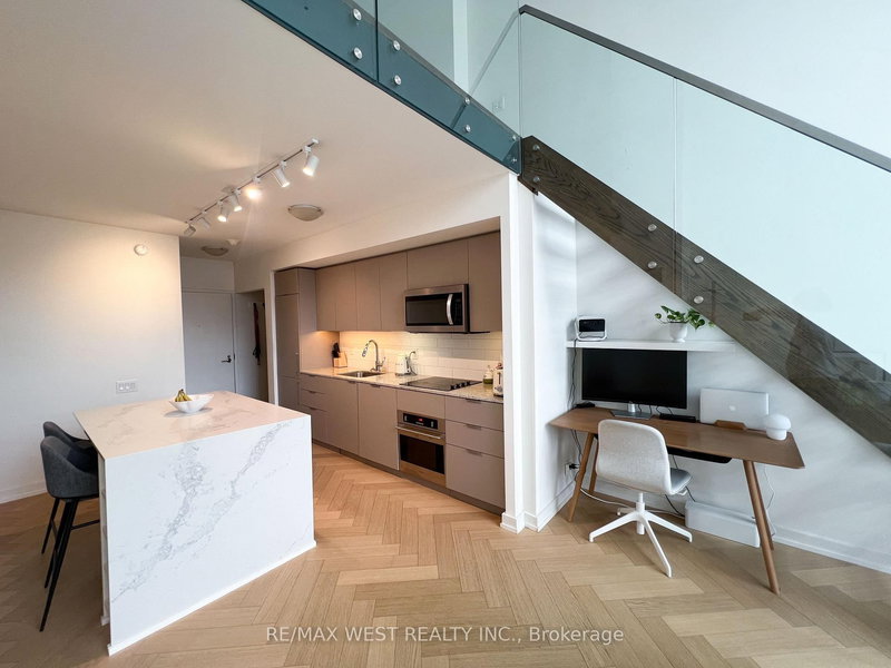 home for lease on 728-5 Hanna Avenue