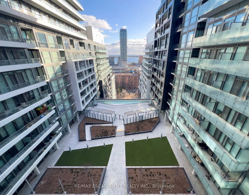 PH3002 - 70 Princess St, Toronto, M5A 0X6 | Image 3