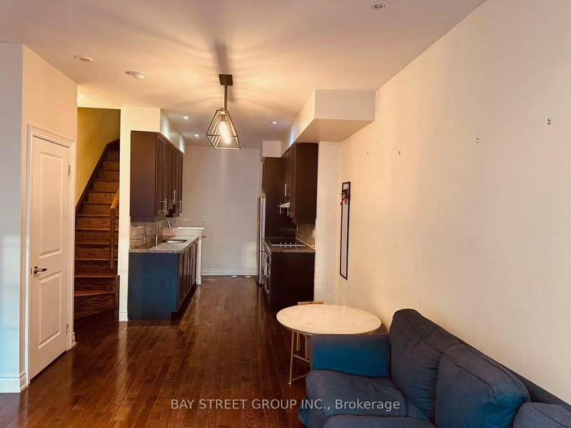 51 Hargrave Lane, Toronto, M4N 0A4 | Image 2