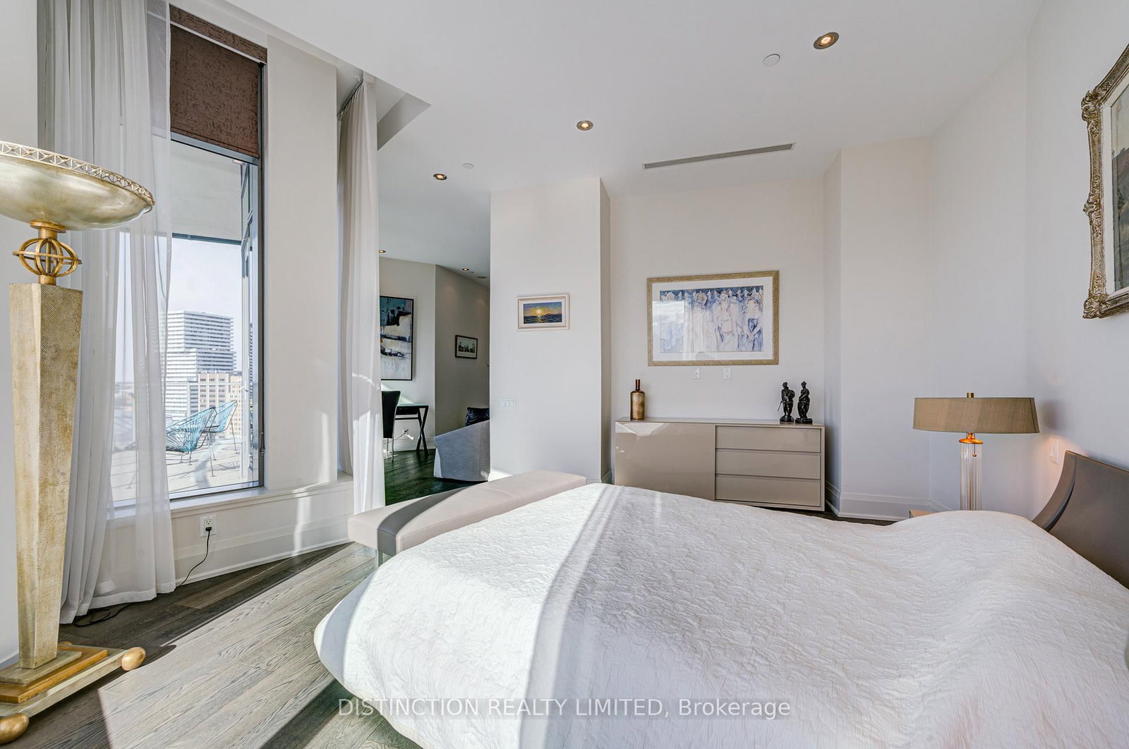 77 Charles Street W • #1603 • Toronto, ON photo 20