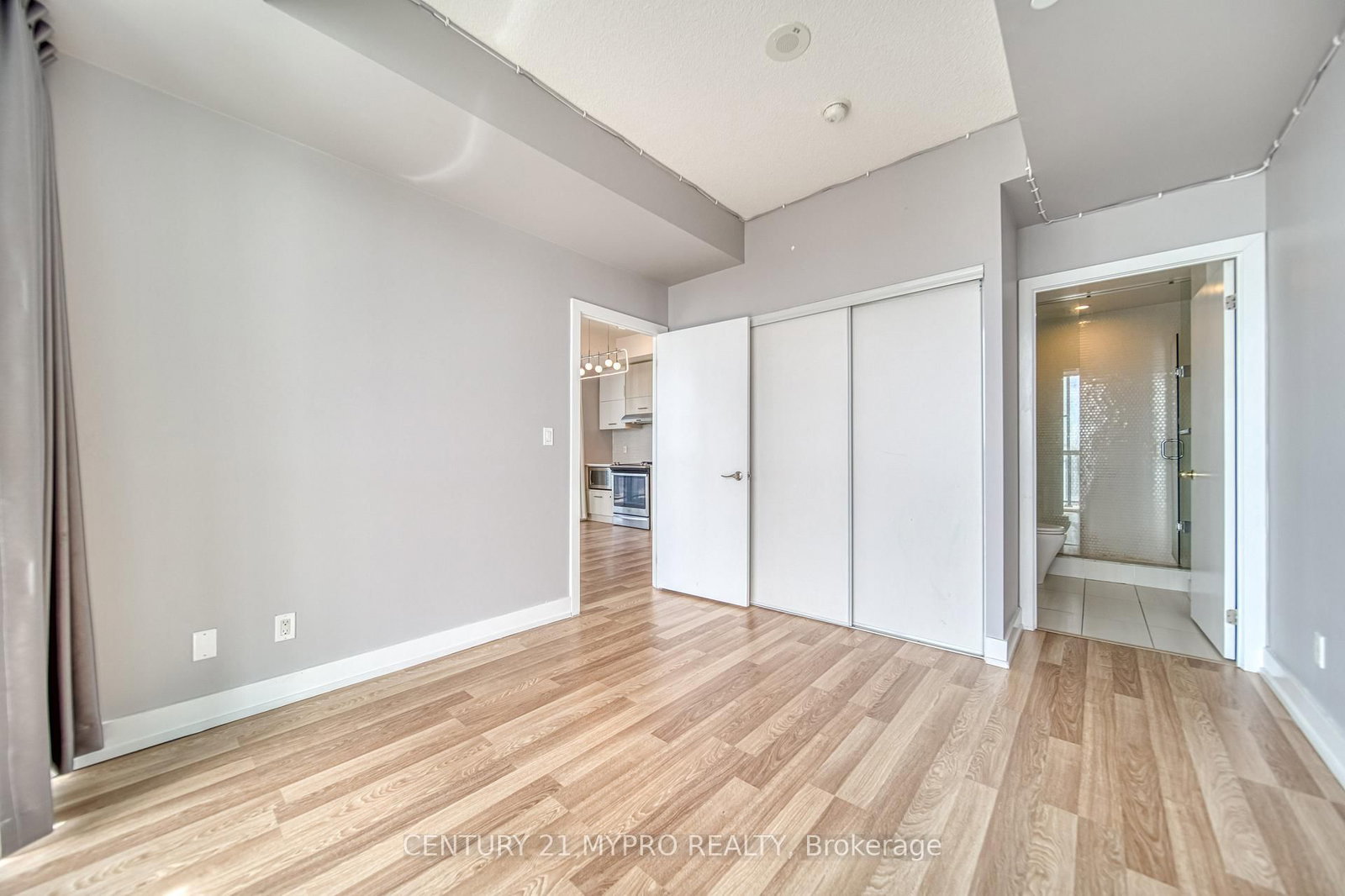 Condo for lease at 1302-150 Fairview Mall Drive, Toronto, Ontario, M2J 0E7 - Don Valley Village - MLS: C12796958