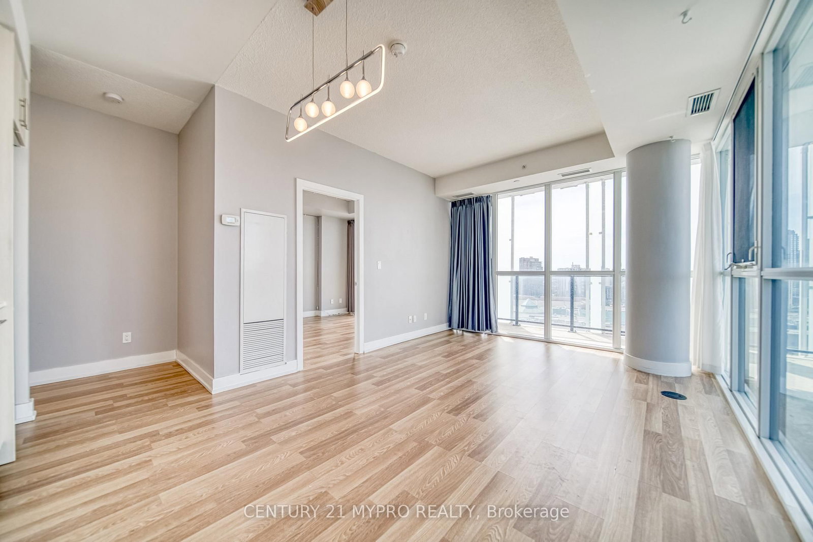 Condo for lease at 1302-150 Fairview Mall Drive, Toronto, Ontario, M2J 0E7 - Don Valley Village - MLS: C12796958