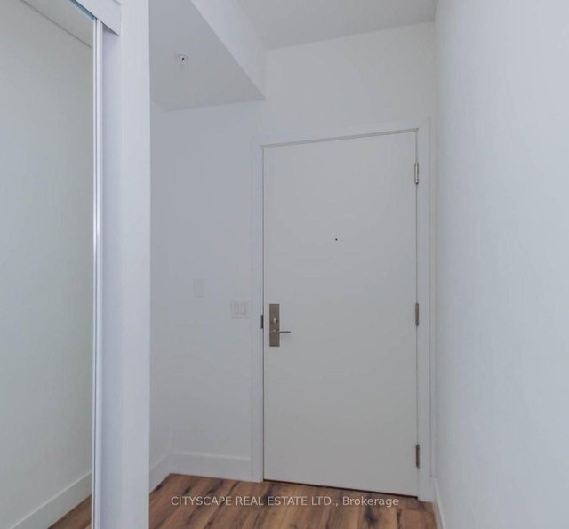 703 - 39 Sherbourne Street