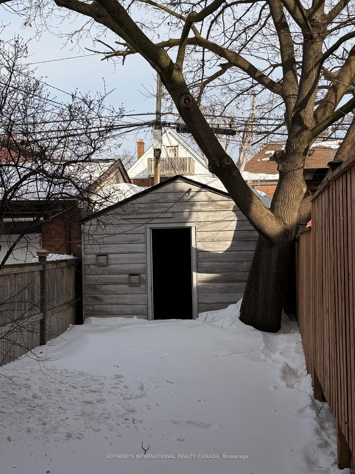 Listing Image 7