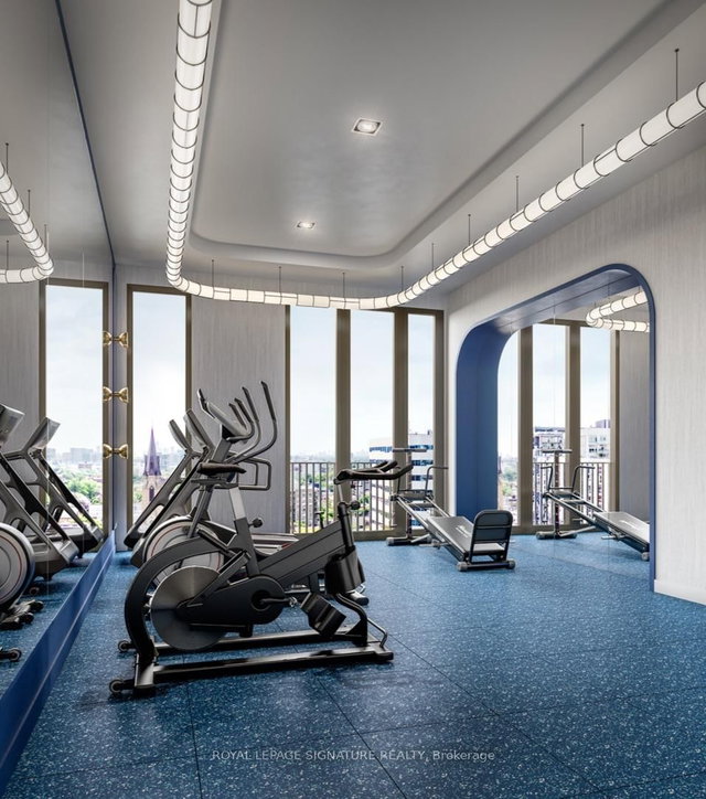 801 - 123 Portland Street