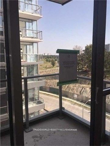 516 - 52 Forest Manor Road