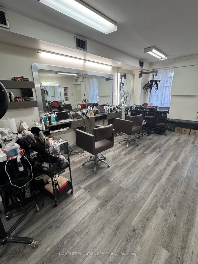 2nd Floor - 620 Bloor St W, Toronto, M6G 1K7 | Image 3