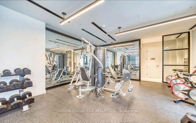 1401 - 8 Tippett Road E