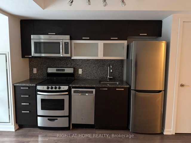 315 - 68 Abell Street