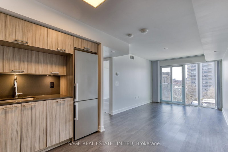 home for lease on 701-50 McCaul Street