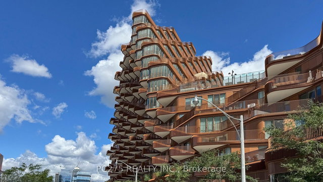 325 - 155 Merchants' Wharf