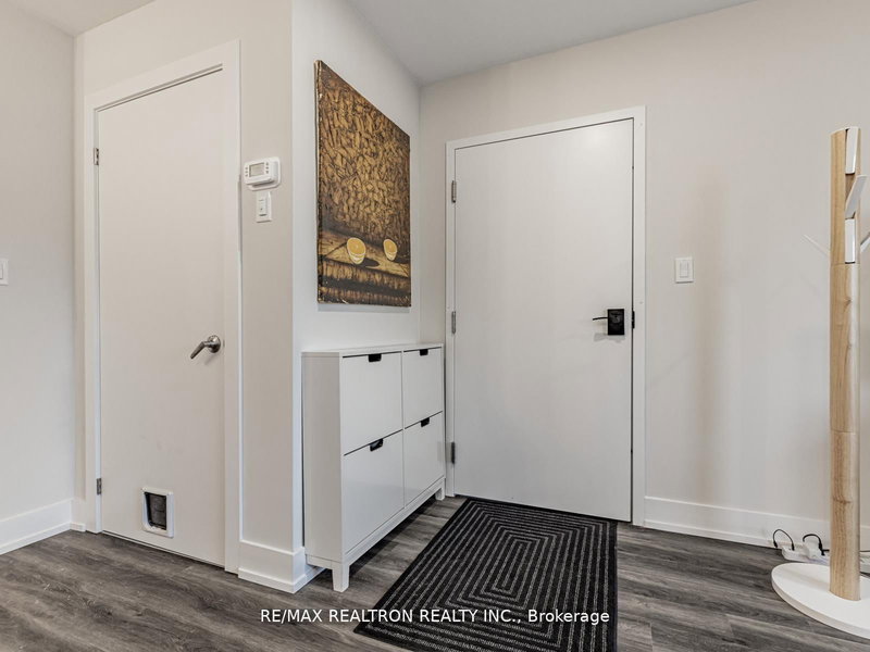 Lower - 4 Virgilwood Dr, Toronto, M2R 2B2 | Image 3