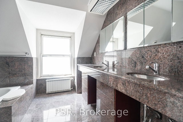 3RD FL - 25 Coulson Avenue