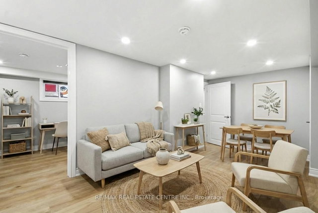 Basement - 35 Regatta Crescent