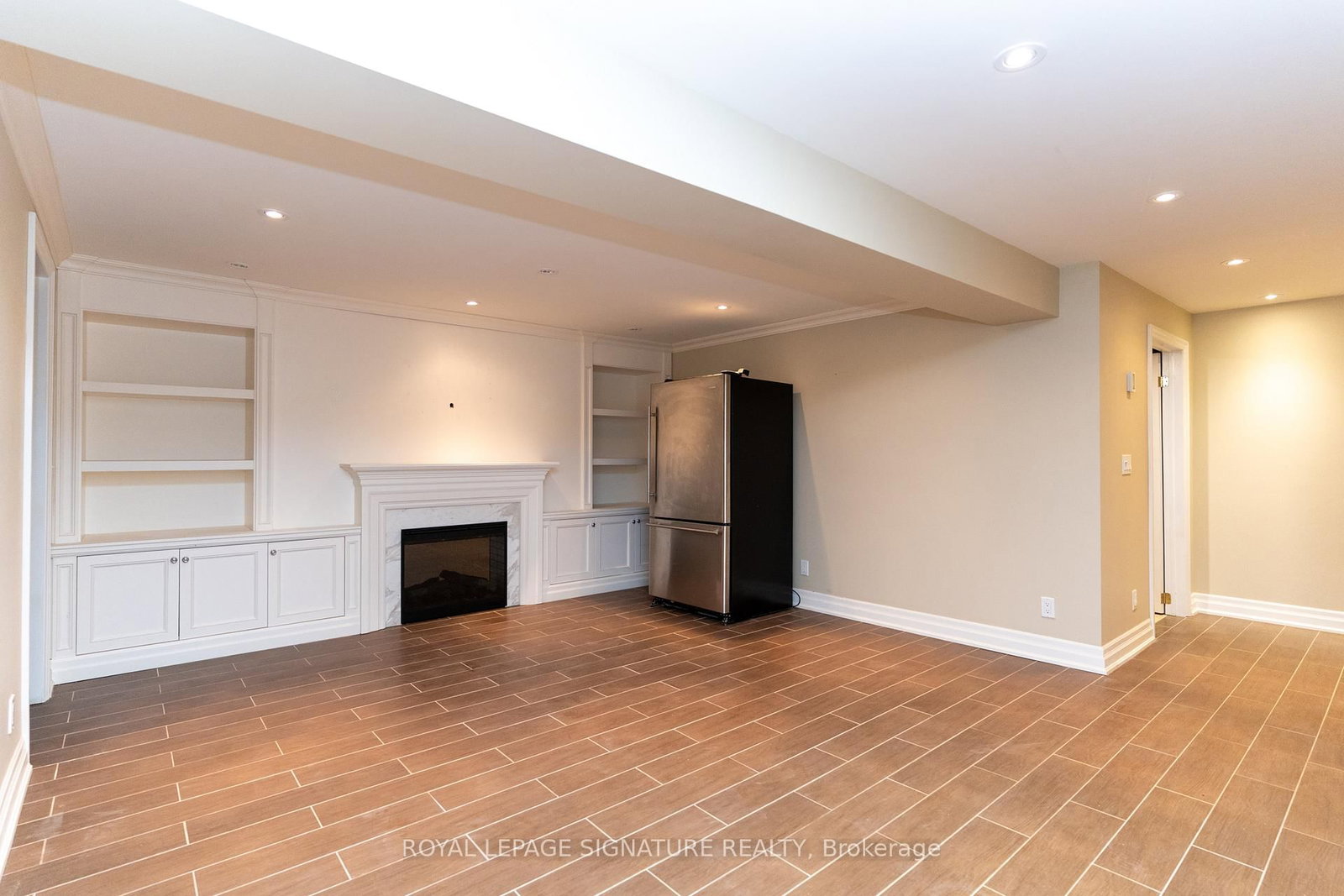 Detached House for lease at 184 Lawrence Avenue, Toronto, Ontario, M4N 1T1 - Lawrence Park North - MLS: C12804098