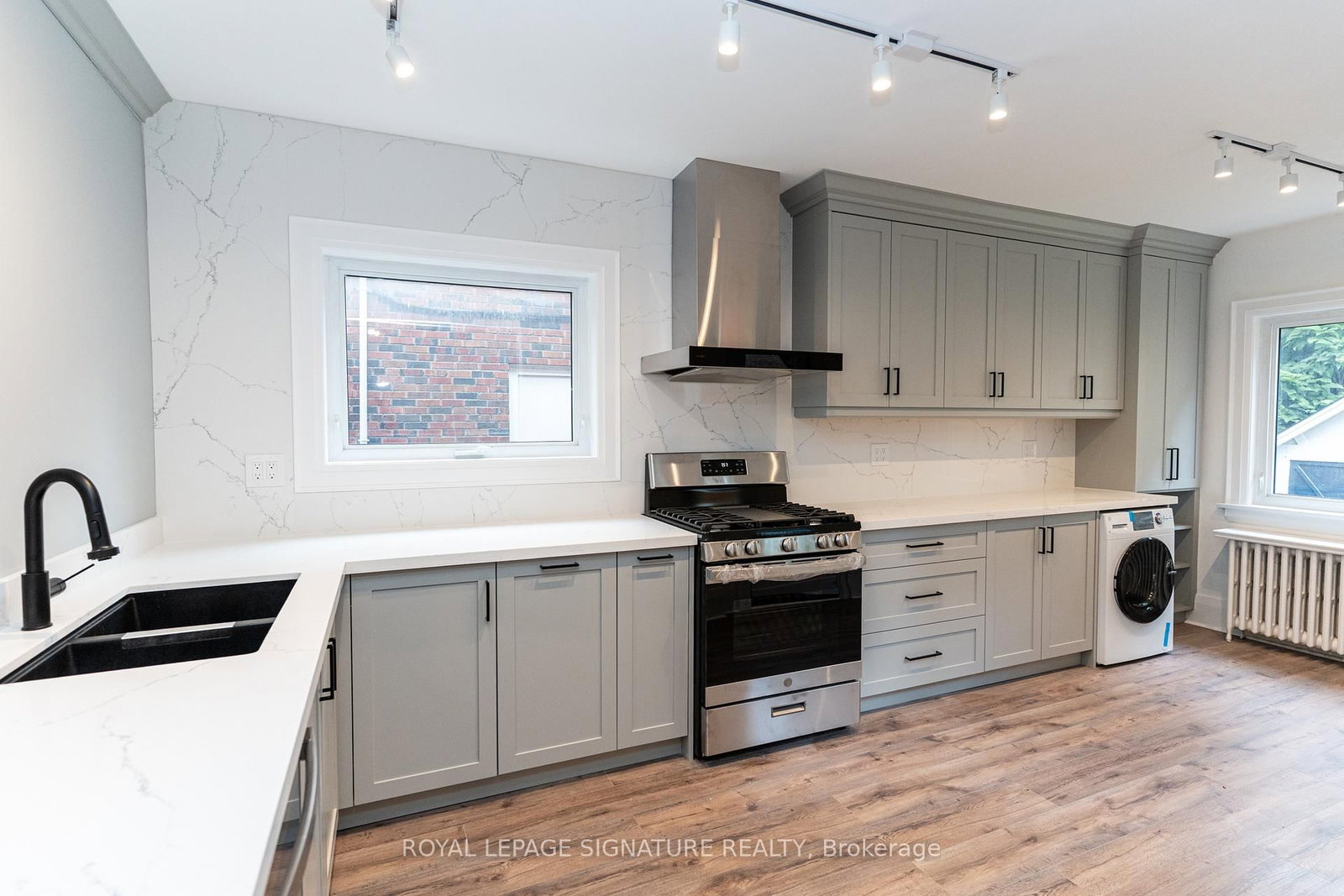 Detached House for lease at 184 Lawrence Avenue, Toronto, Ontario, M4N 1T1 - Lawrence Park North - MLS: C12804098