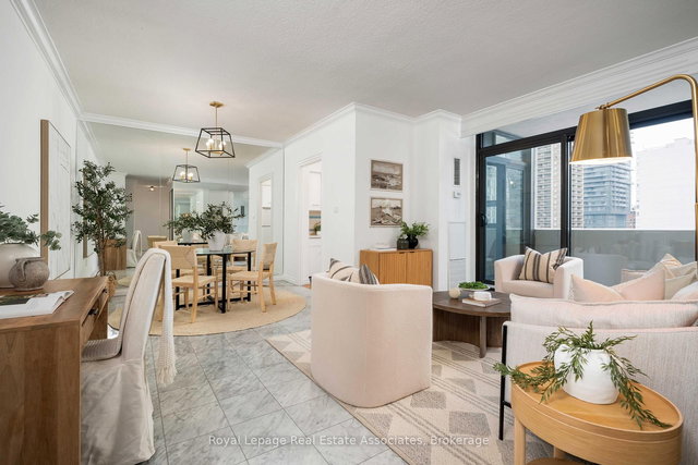 702 - 86 Gloucester Street