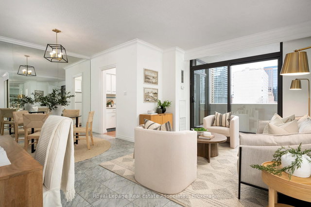 702 - 86 Gloucester Street