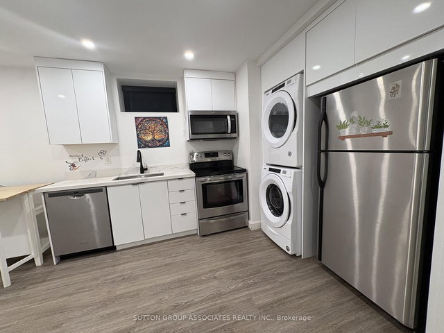 Lower - 222 Wychwood Avenue