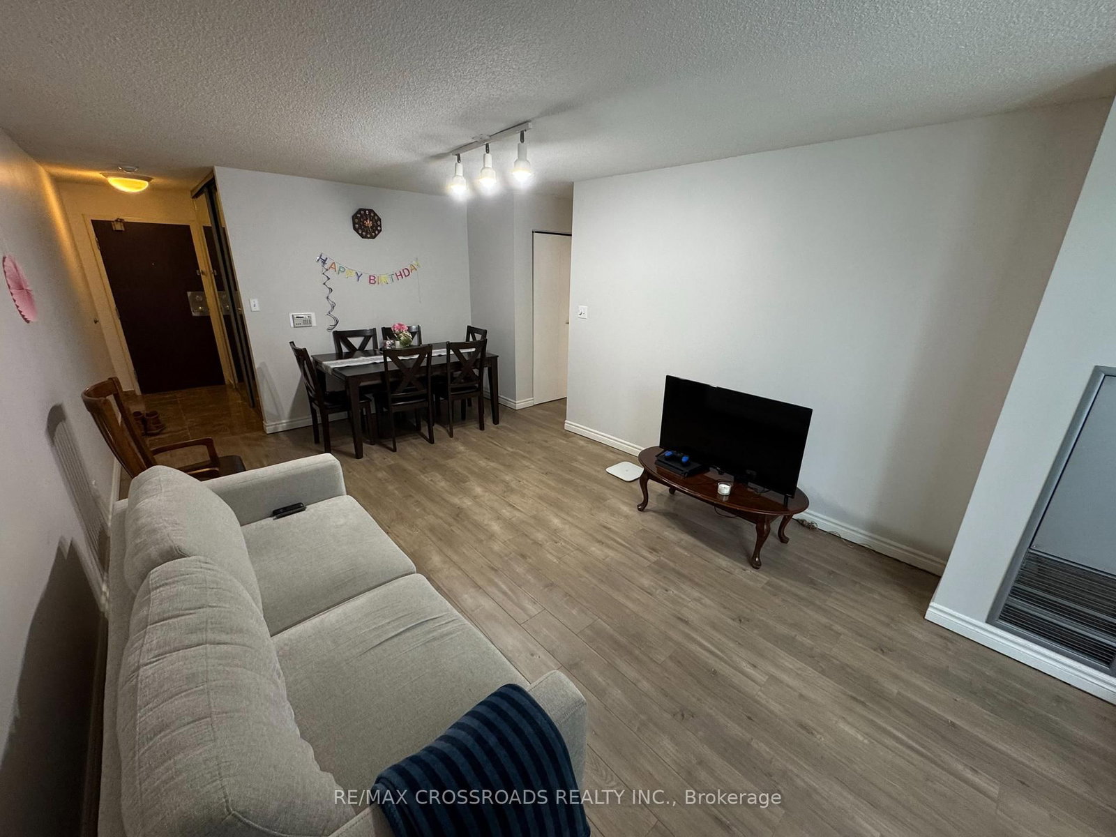 5785 Yonge Street, Unit 104 - Photo 5