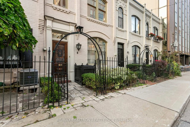 8 Belmont Street