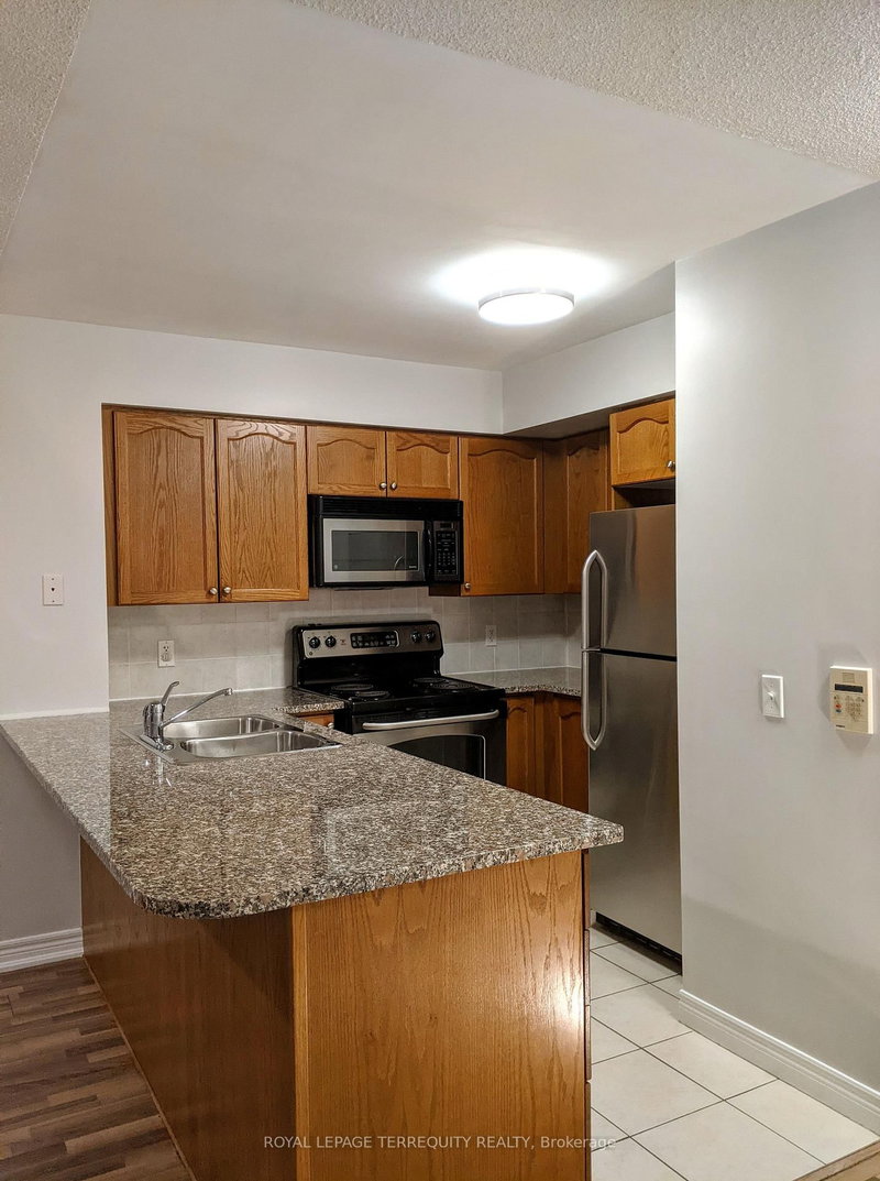 home for lease on 3708-30 Grand Trunk Crescent