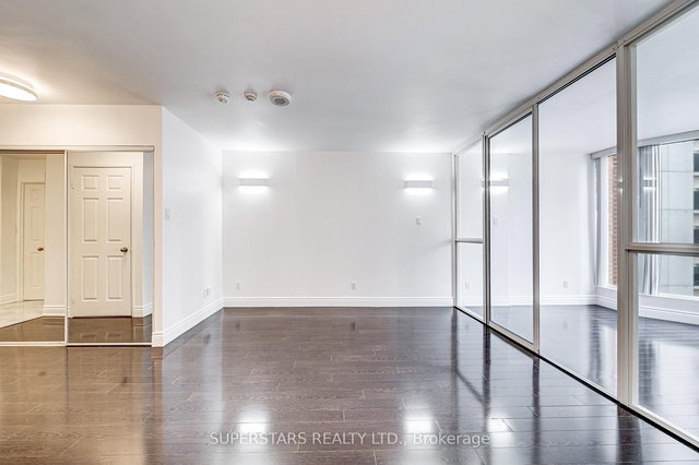 2104 - 55 Centre Avenue