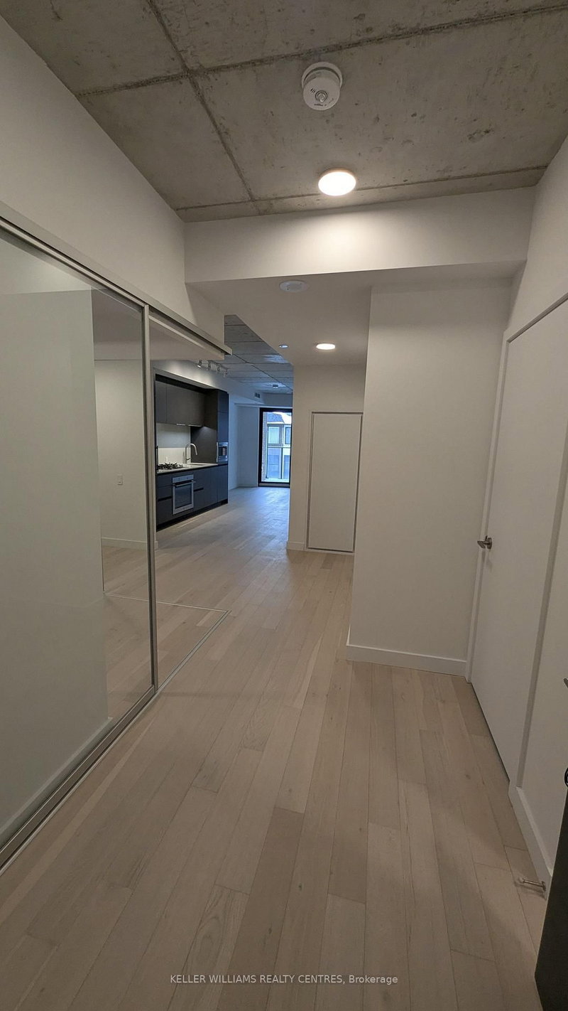 322 - 1720 Bayview Ave, Toronto, M4G 0E5 | Image 2