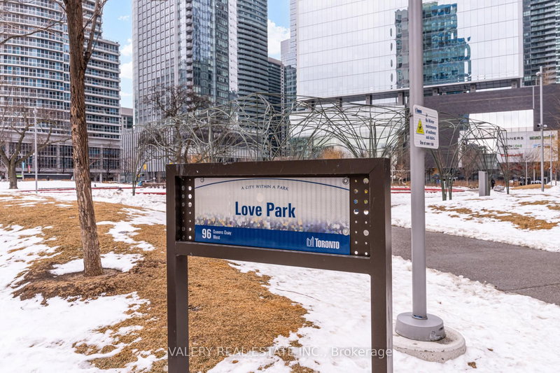 1913-55 Harbour Sq, Toronto — 46