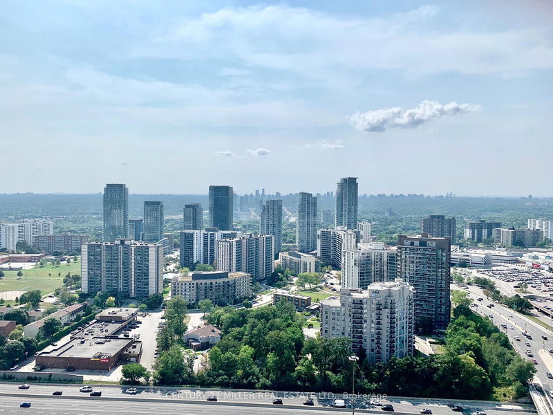 home for lease on 3503-2015 Sheppard Avenue E