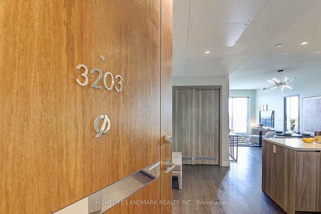 3203 - 95 Mcmahon Drive S